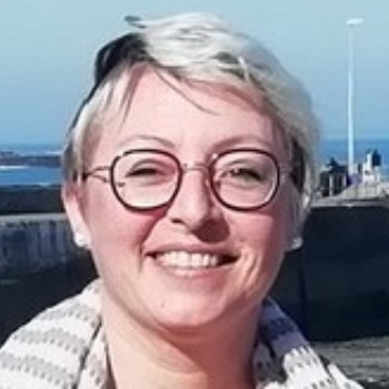 Votre consultant megAgence : Cécile ZAMMIT Photographie du consultant
